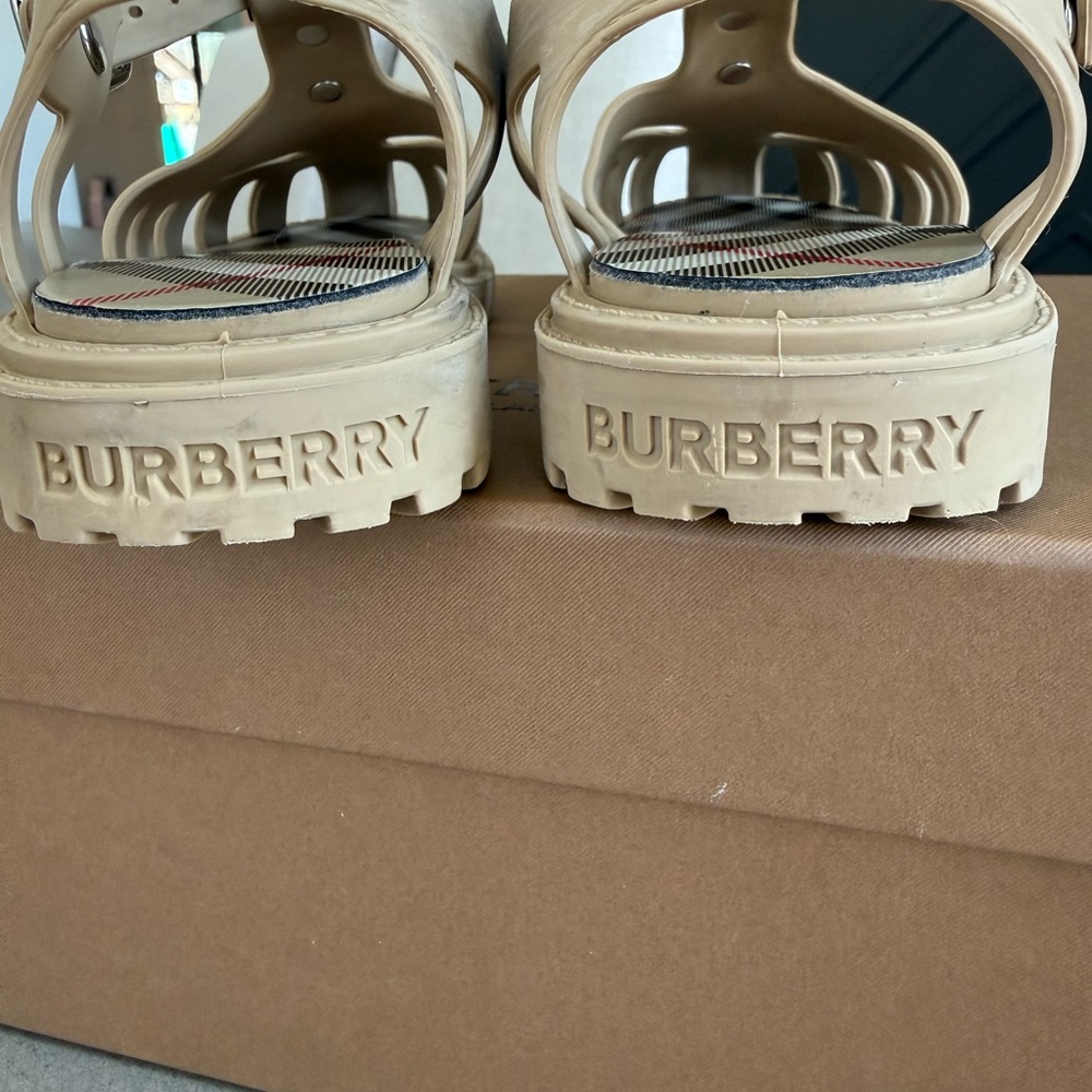 Burberry Kids Tan Logo Clog Sandals - Picture 9 of 12